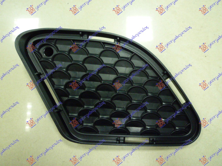 RESETKA PREDNJEG BRANIKA (C63 AMG) MERCEDES C CLASS 2007-2011 (W204)