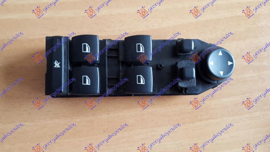 PREKIDAC U PREDNJIM VRATIMA (4 TASTERA) (ELEKTRO-SKLOPIV RETROVIZOR) -2007 (4 PIN) BMW SERIES 5 2003-2010 (E60/E61)