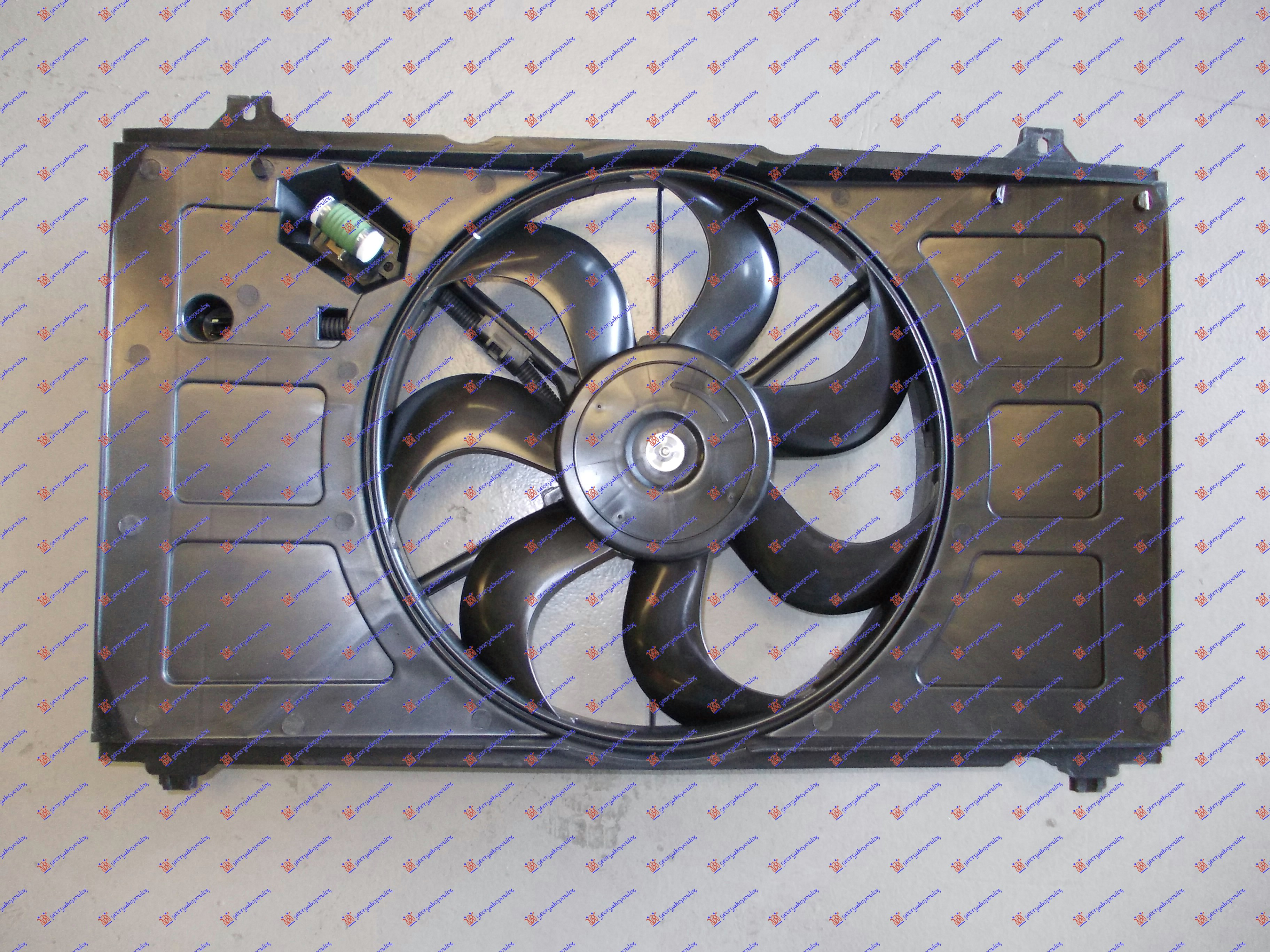 VENTILATOR HLADNJAKA I KLIME KOMPLET (BENZIN) (KOCKASTI KONEKTOR) KIA RIO 2005-2011 (JB)