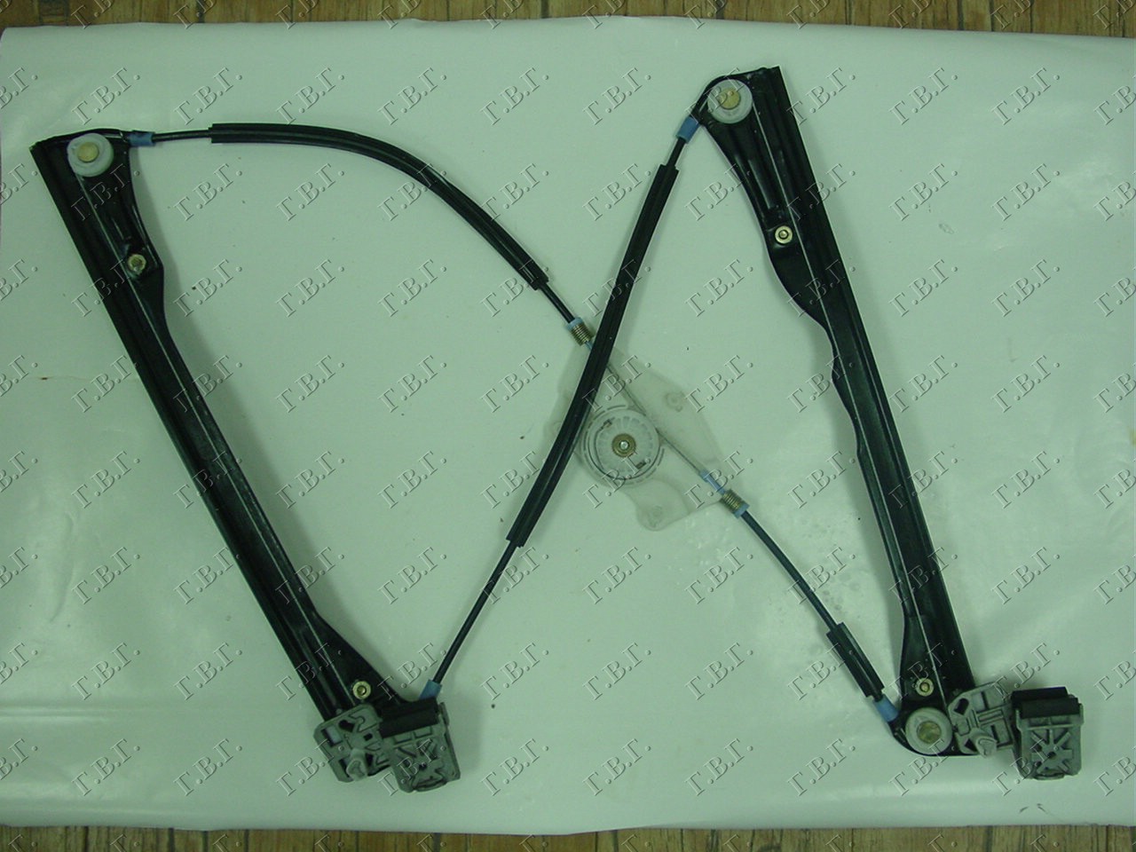 PODIZAC PREDNJEG PROZORA ELEKTRICNI (BEZ MOTORA) 5 VRATA VW BORA 1998-2005 (1J2/1J6)