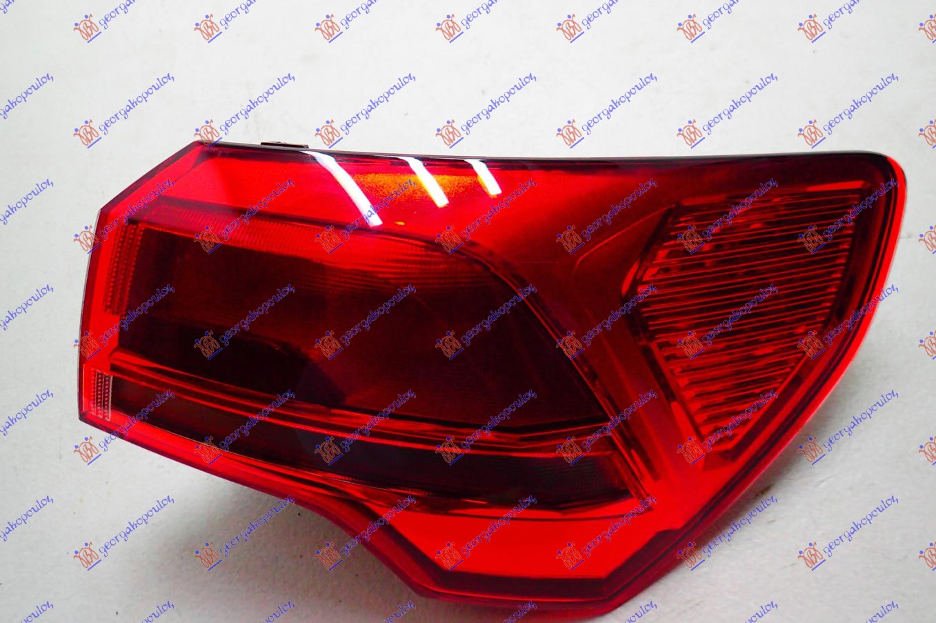 STOP LAMPA SPOLJASNJA (ULO) AUDI Q3 SPORTBACK 2019-2025 (F3N)