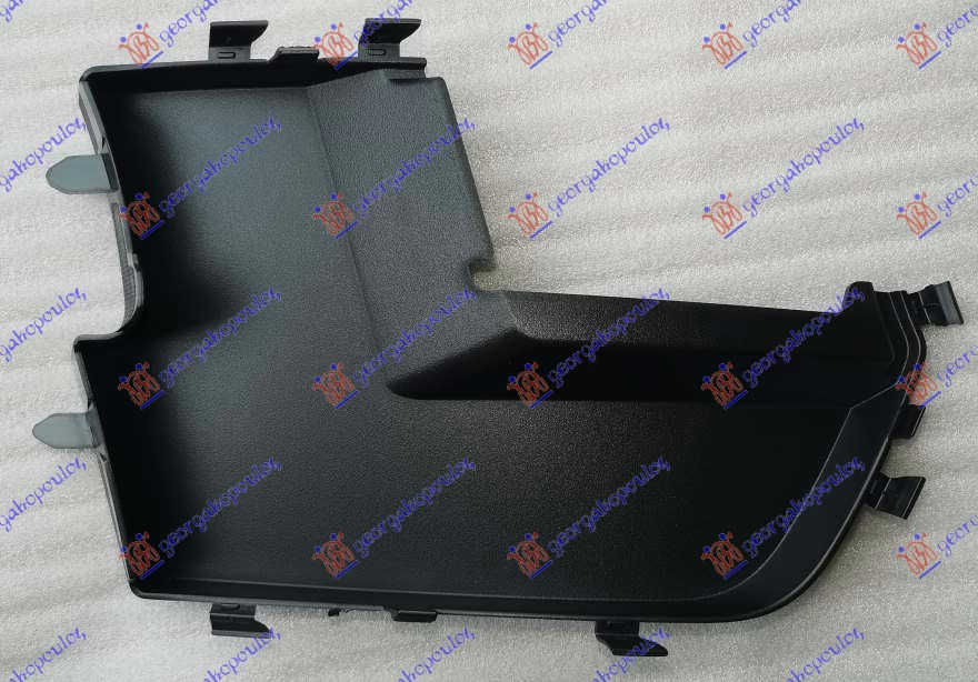 POKLOPAC RESETKE PREDNJEG BRANIKA UNUTRASNJI (S-LINE) AUDI Q5 2012-2016 (8RB)
