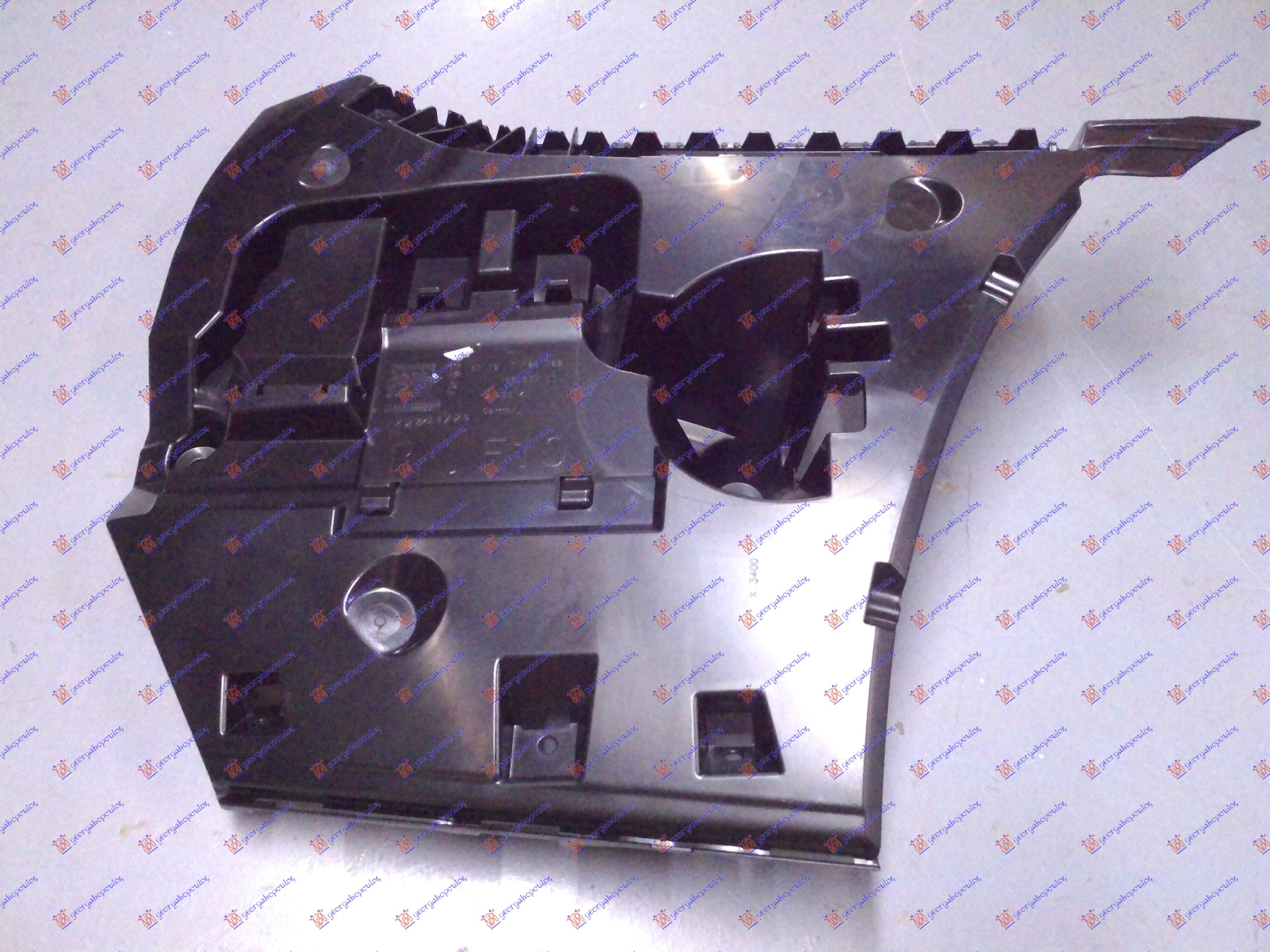 NOSAC ZADNJEG BRANIKA BOCNI PLASTICNI (F10 & M5) BMW SERIES 5 2010-2013 (F10/F11)