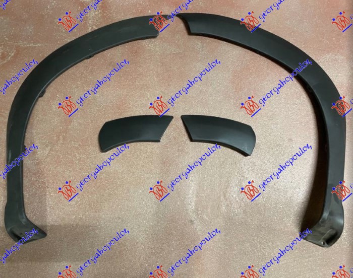 RUB PLASTICNI PREDNJEG BLATOBRANA I BRANIKA (SET 4 KOM) DACIA DUSTER I 2010-2017 (HS)