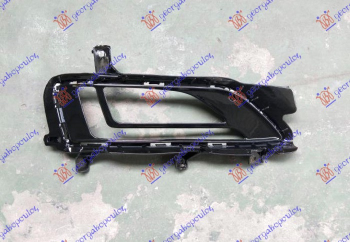 RESETKA PREDNJEG BRANIKA (SA MAGLENKOM) (LED DNEVNO SVETLO) HYUNDAI TUCSON II 2018-2020 (TL/TLE)
