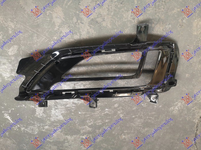RESETKA PREDNJEG BRANIKA (SA MAGLENKOM) (LED DNEVNO SVETLO) HYUNDAI TUCSON II 2018-2020 (TL/TLE)