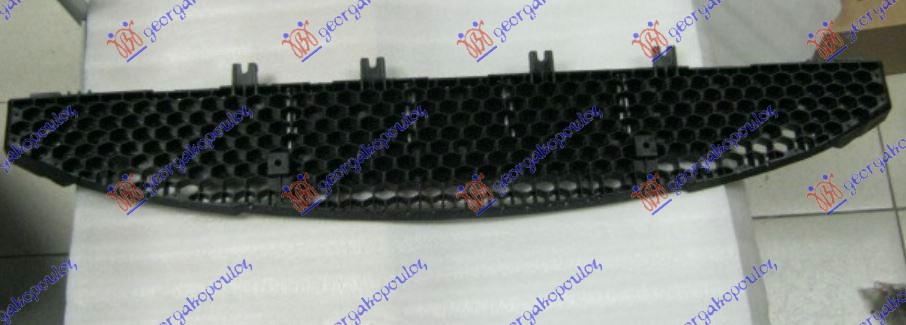SINA PREDNJEG BRANIKA PLASTICNA (ORIGINALNI) KIA CEED 5D 2010-2013 (ED)