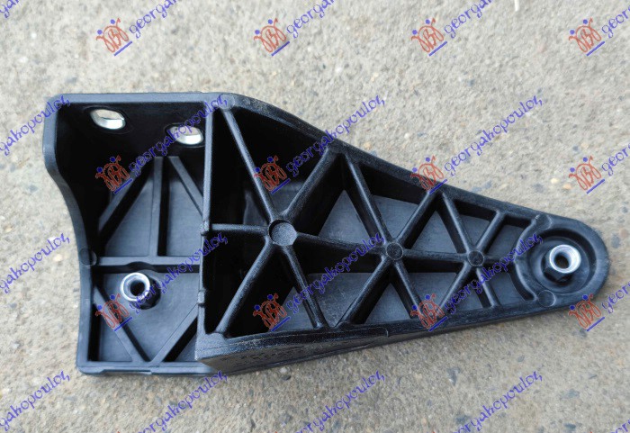 NOSAC VEZNOG LIMA GORNJI PLASTICNI MERCEDES VITO 2015- (W447)