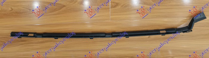 NOSAC PLASTICNE SAJTNE PREDNJI PLASTICNI MERCEDES GLA 2014-2017 (X156)