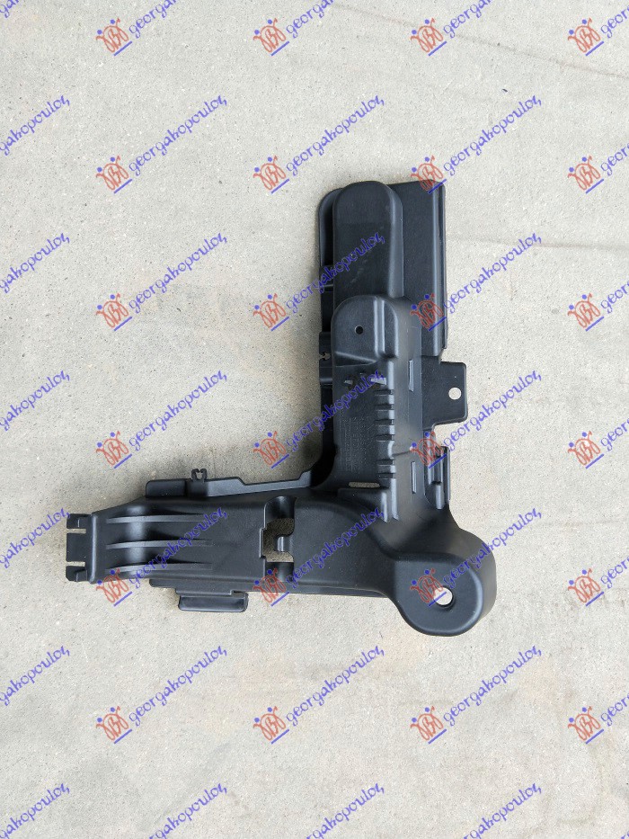 NOSAC ZADNJEG BRANIKA UNUTRASNJI DONJI BOCNI PLASTICNI (AMG-LINE) MERCEDES GLC SUV/COUPE 2020-2023 (X253/C253)