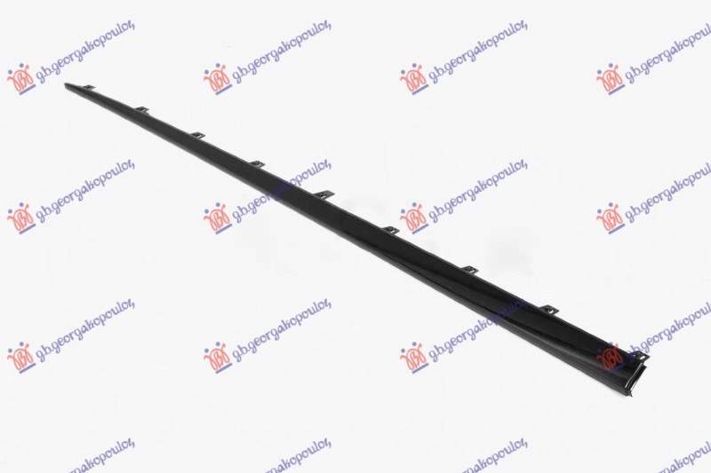 LAJSNA PLASTICNE SAJTNE PREDNJA (AMG/AMG-LINE) MERCEDES GLC 2015-2020 (X253/C253)