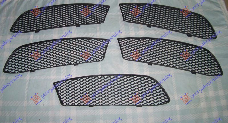 RESETKA PREDNJEG BRANIKA (AMG LINE) MERCEDES A CLASS 2012-2015 (W176)