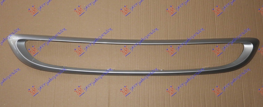OKVIR PVC MASKE SREBRNI SMART FORTWO 2012-2014 (451)