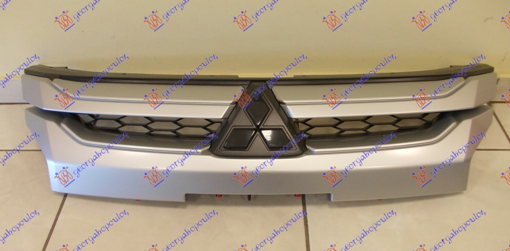 PVC MASKA SREBRNA/CRNA MITSUBISHI P/U L200 2019-2024 (KJ/KK/KL)