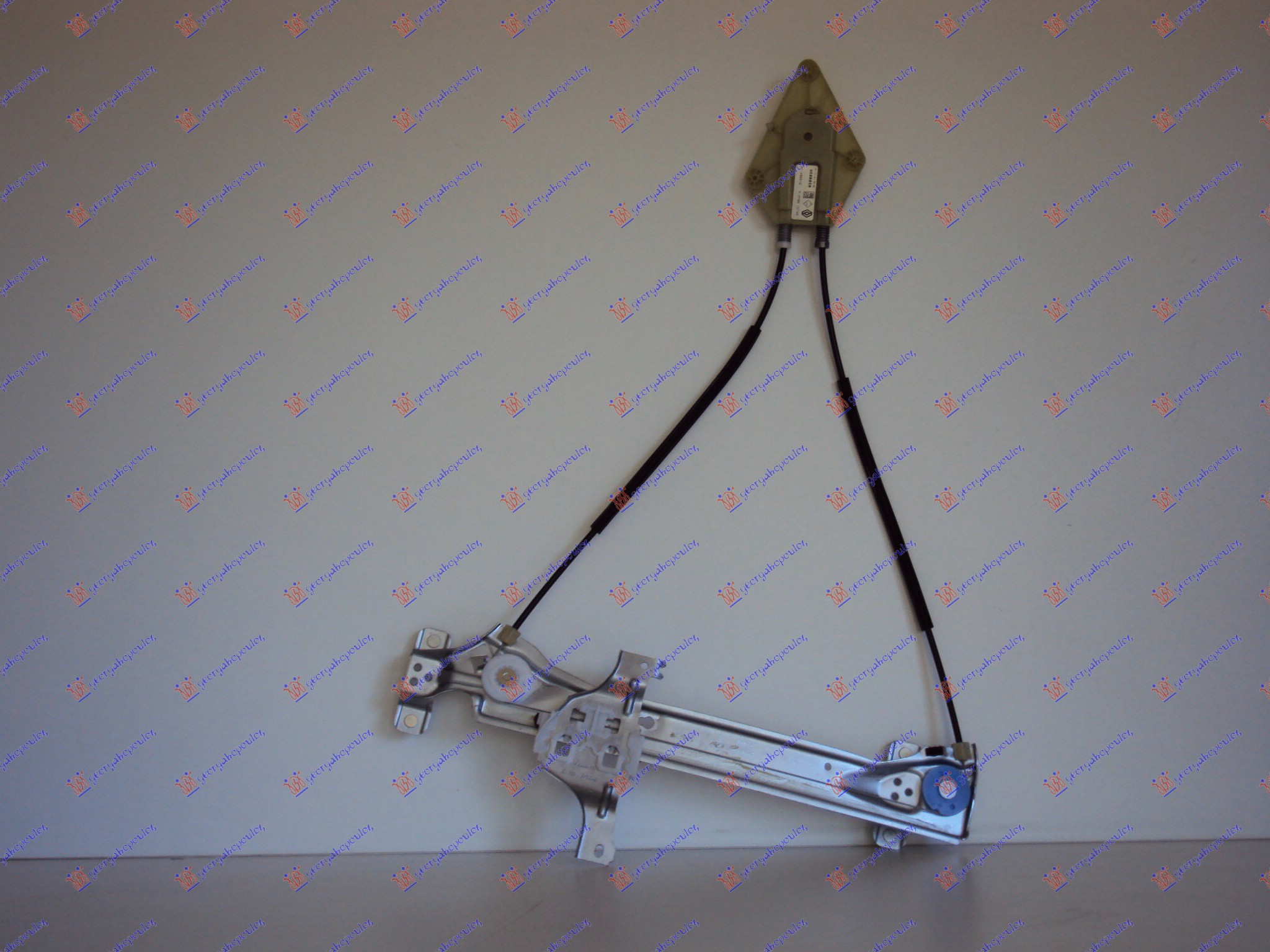 PODIZAC ZADNJEG PROZORA ELEKTRICNI (BEZ MOTORA) (ORIGINALNI) RENAULT FLUENCE 2010-2013 (L3)